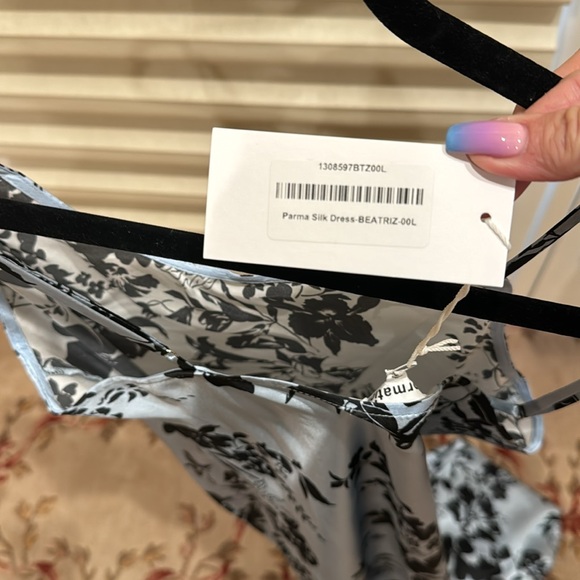 Reformation Brand New - Picture 7 of 9